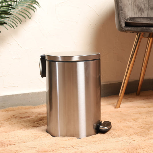 Pedal Ss Trash Can | Soft Close Dustbin